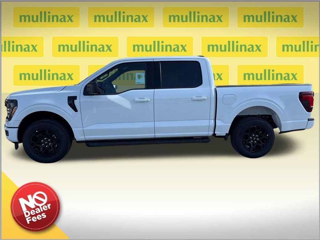 New 2026 White Ford XLT image 2
