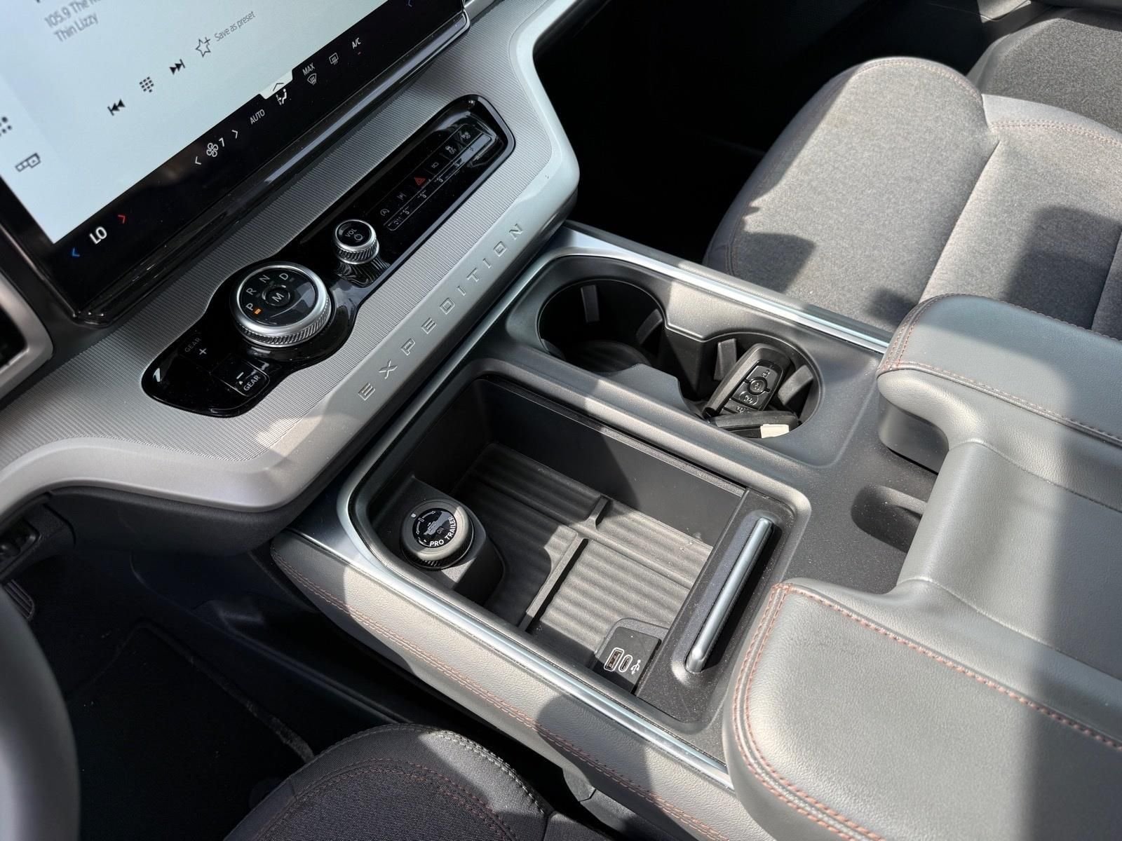 Used 2025 White Ford Active image 22