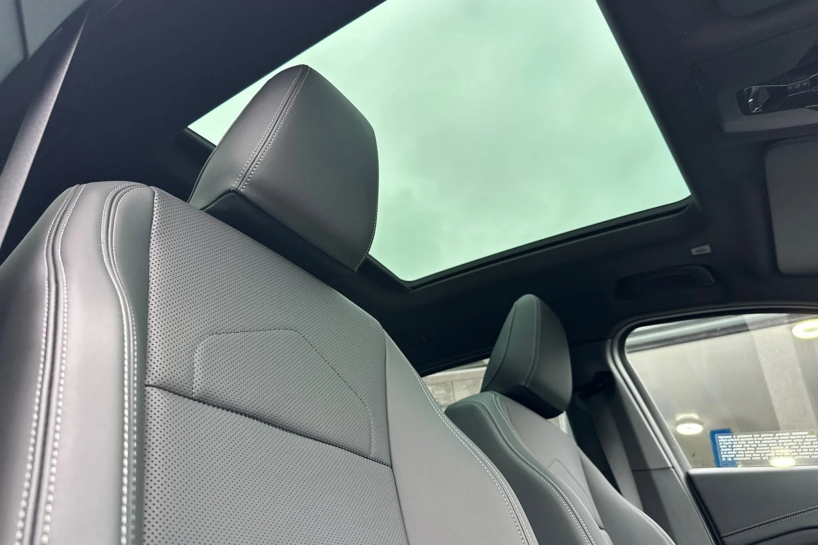 New 2026 Alpine White BMW xDrive28i image 16