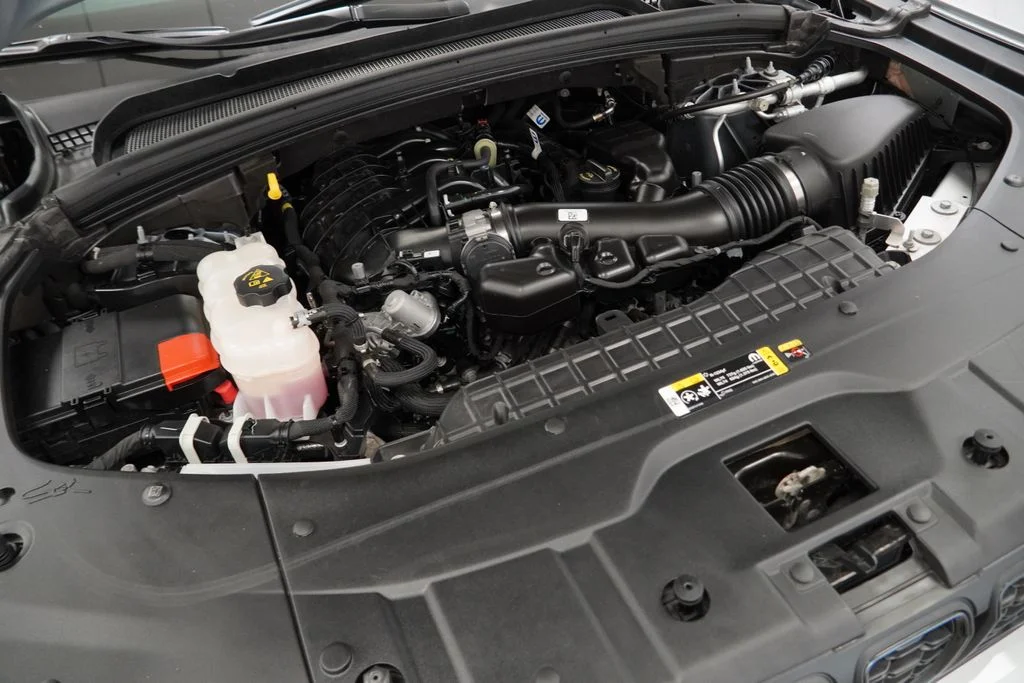 Used 2024 Silver Jeep Altitude X image 50