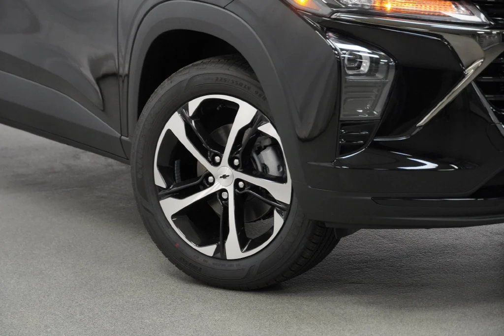 New 2026 Mosaic Black Metallic Chevrolet 1RS image 8