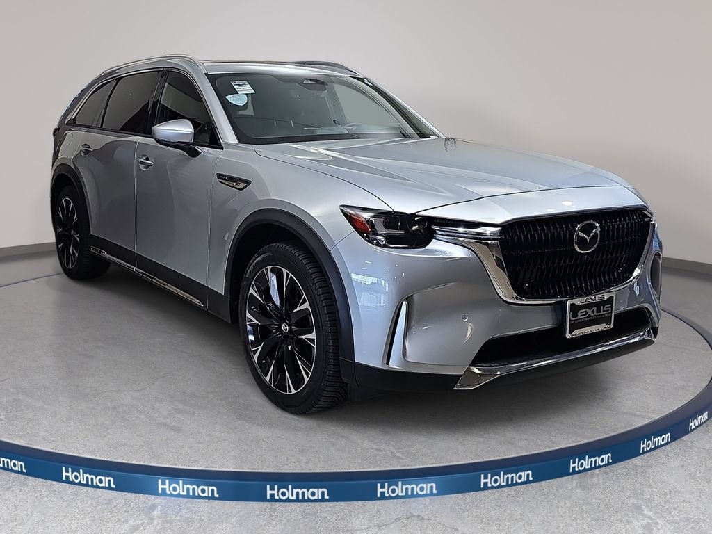 Used 2025 Silver Mazda Premium Plus image 4