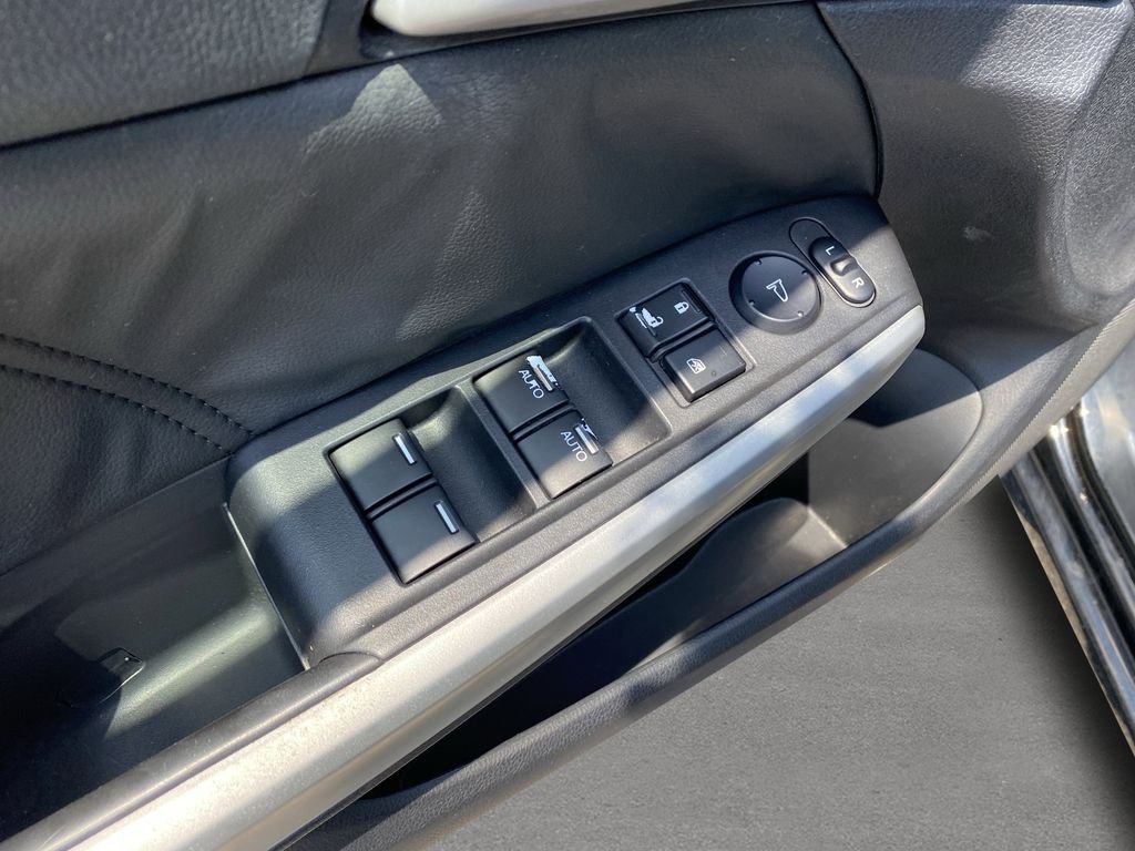 2010 Honda Accord EX-L - Photo 16