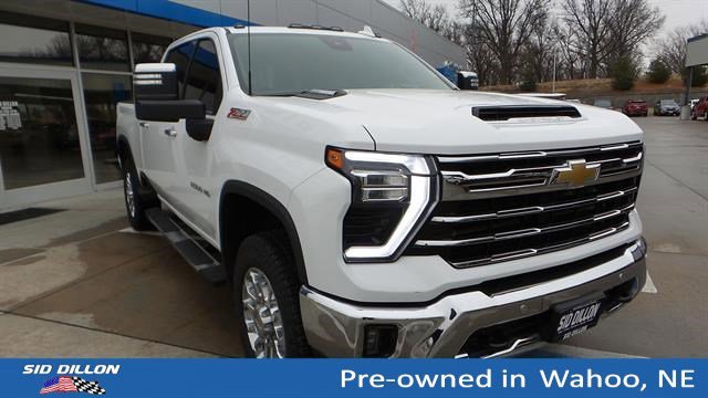 Used 2024 Summit White Chevrolet LTZ image 8