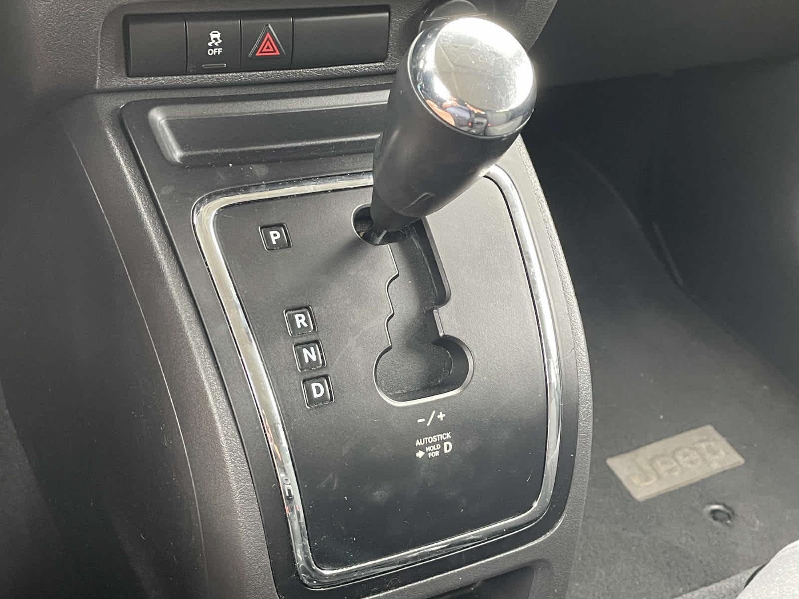 Used 2011 Blackberry Pearl Jeep Sport image 28