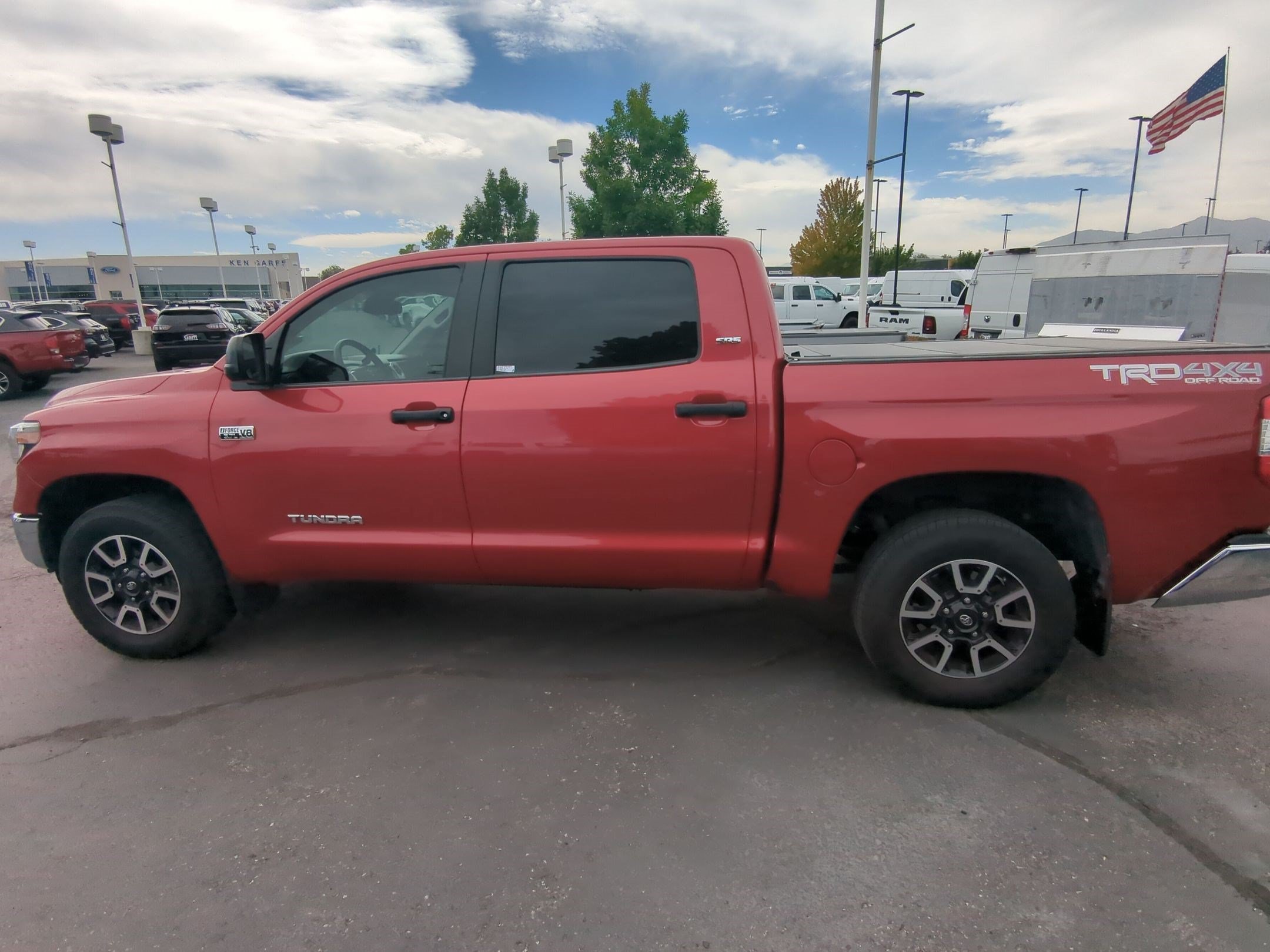 Used 2019 Barcelona Red Metallic Toyota SR5 image 7