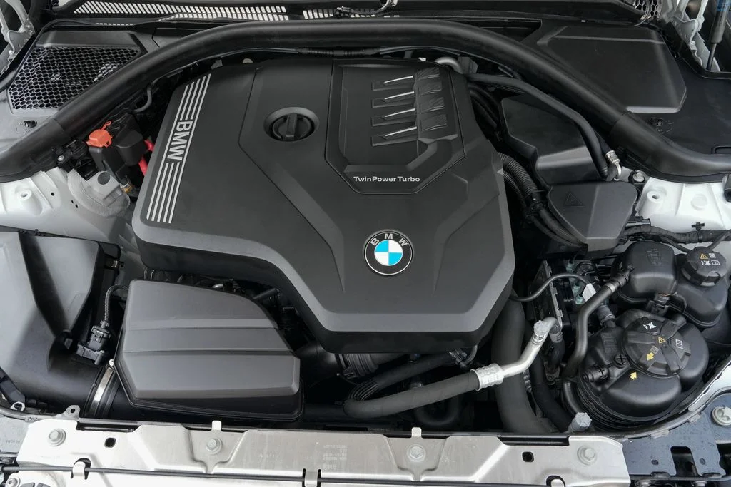 2024 BMW 3 Series 330i - Photo 43