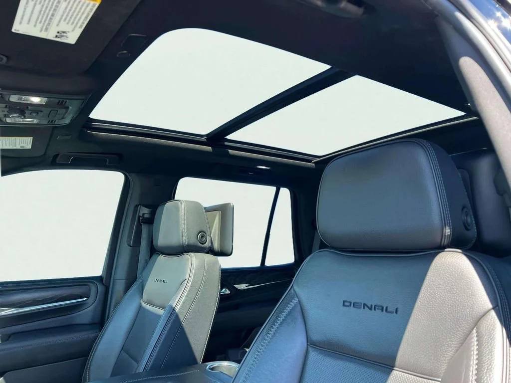 2021 GMC Yukon Denali - Photo 19
