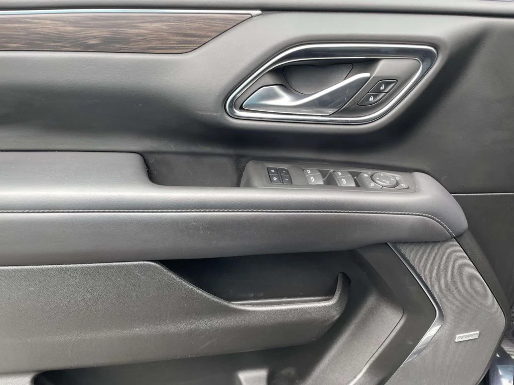 Used 2022 Dark Ash Metallic Chevrolet Z71 image 18