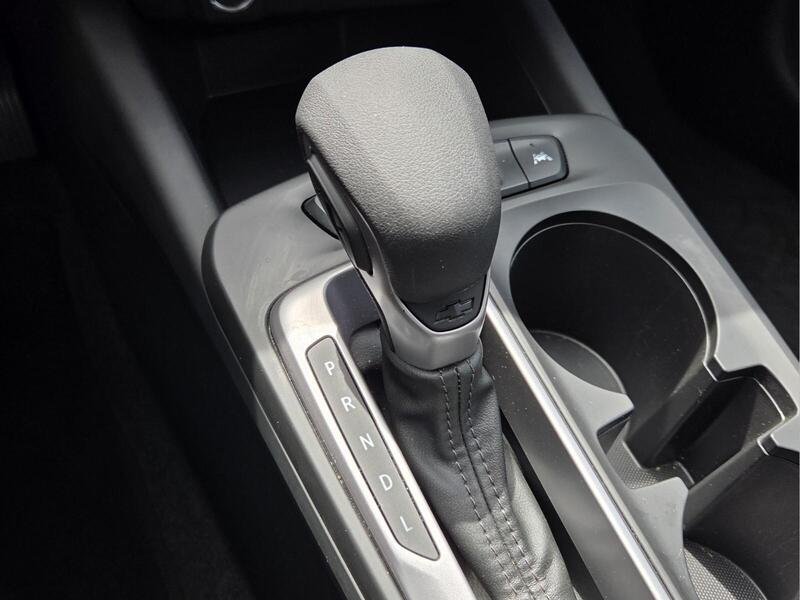 Used 2024 Crimson CHEVROLET FWD 4DR LS image 23