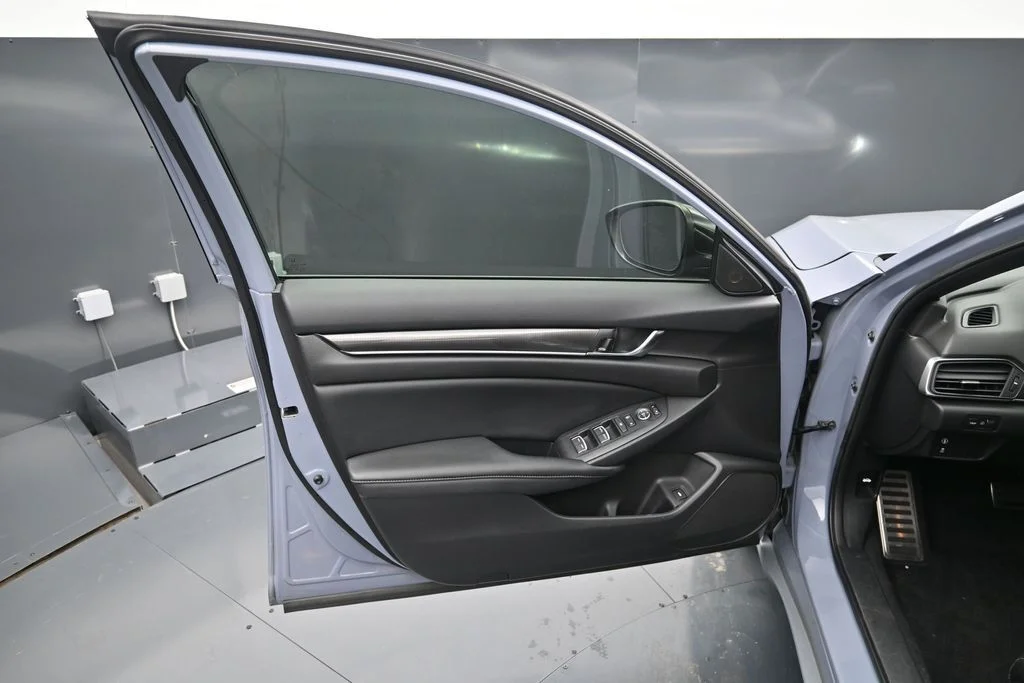 Used 2022 Sonic Gray Pearl Honda Sport image 18
