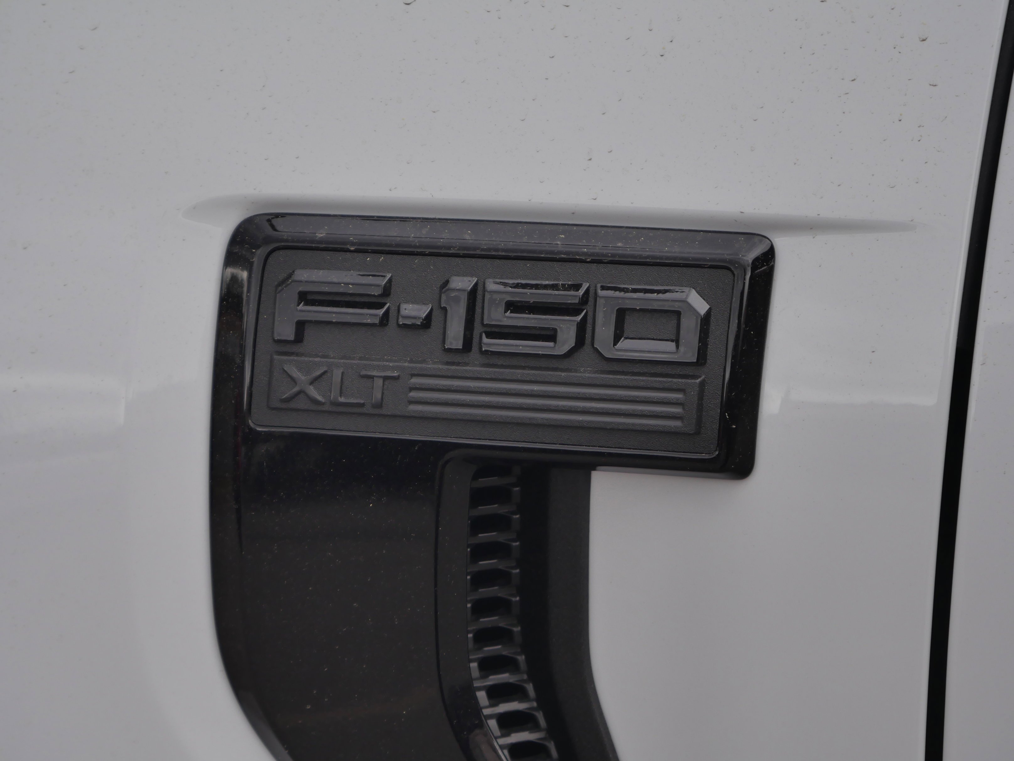 New 2026 Oxford White Ford XLT image 16