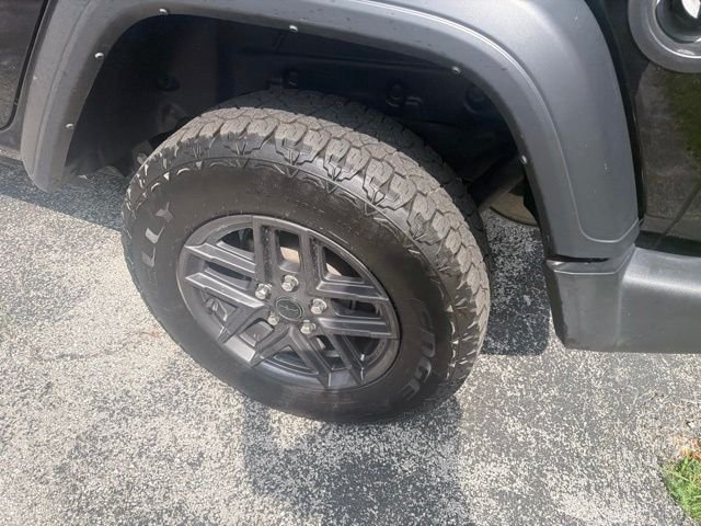 Used 2024 Black Jeep Sport S image 9
