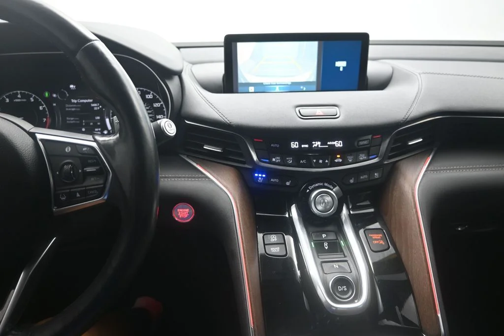 Used 2021 White Acura Advance image 28