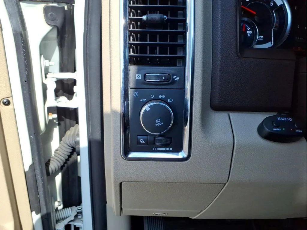Used 2018 White Ram Laramie image 21