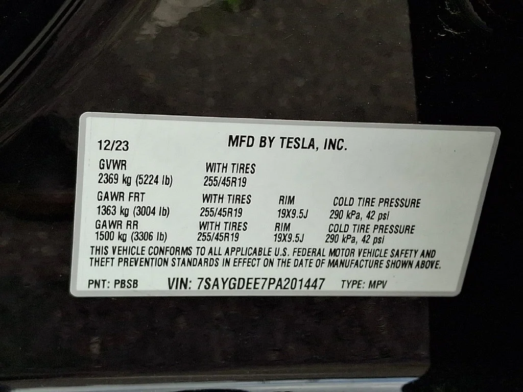 Used 2023  Tesla Long Range image 27