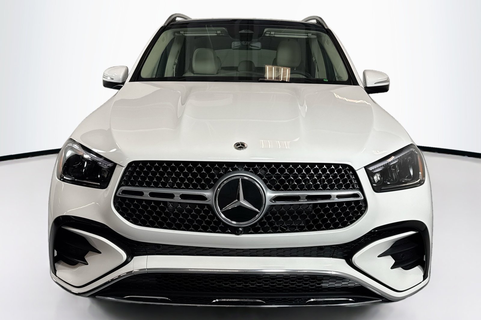 New 2026 Polar White Mercedes-Benz GLE 450 image 2