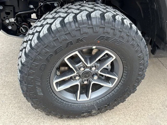 New 2026 Black Jeep Mojave image 10
