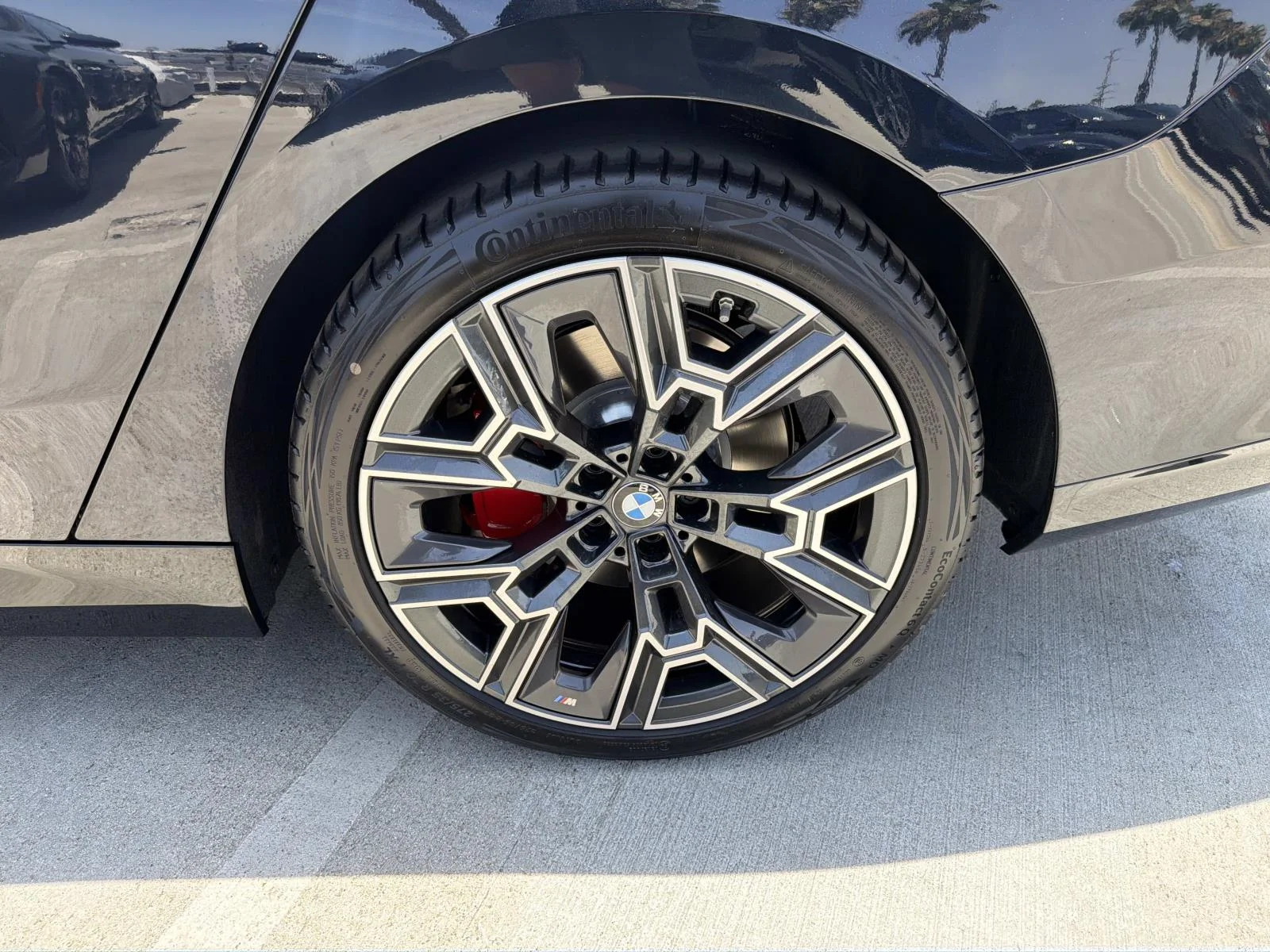 New 2027 Carbon Black Metallic BMW 530i image 6