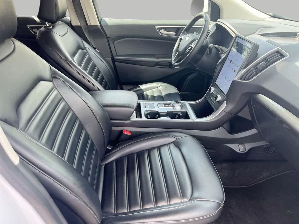 2024 Ford Edge SEL - Photo 9