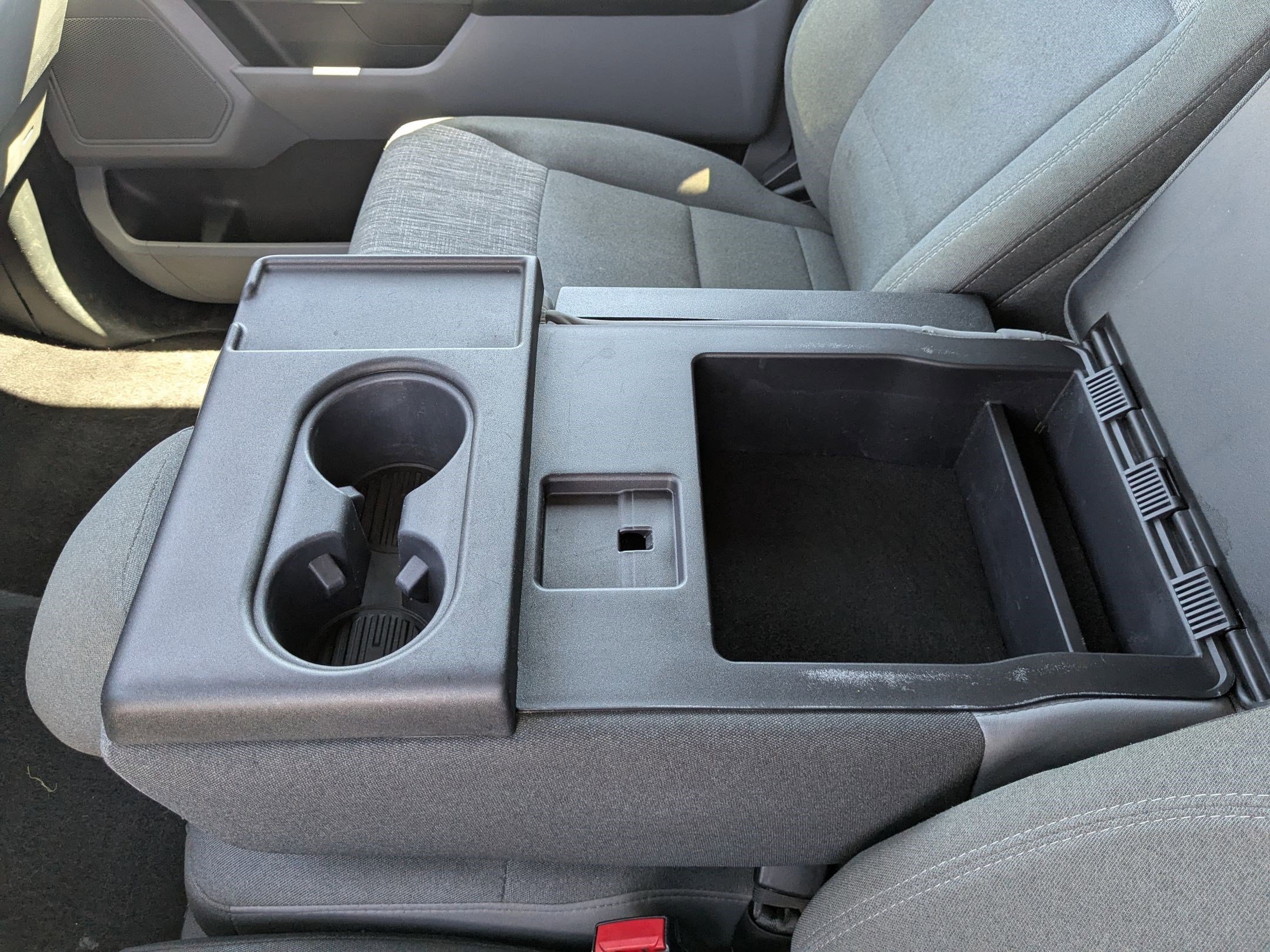 Used 2023 Oxford White Ford XLT image 28