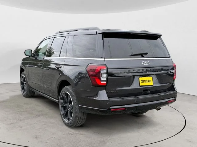 Used 2024 Gray Metallic Ford Limited image 7