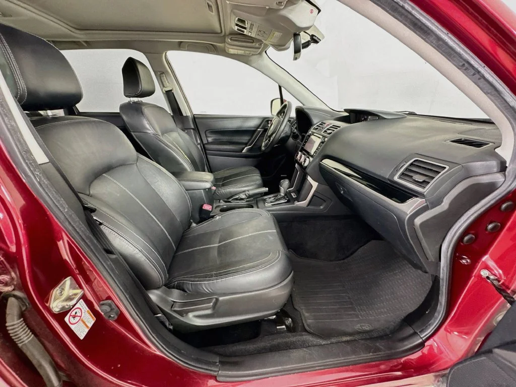 Used 2017 Venetian Red Pearl Subaru 2.5i Touring image 36