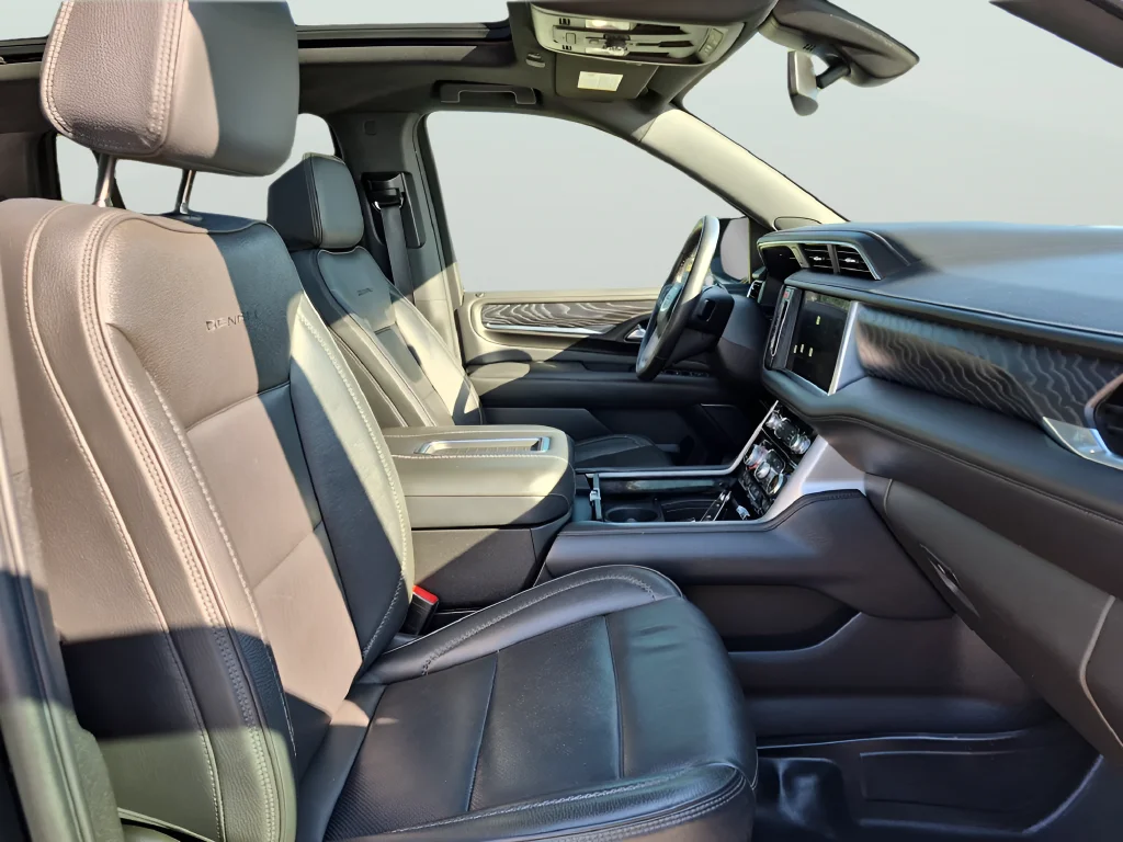 Used 2022 Black GMC Denali image 36
