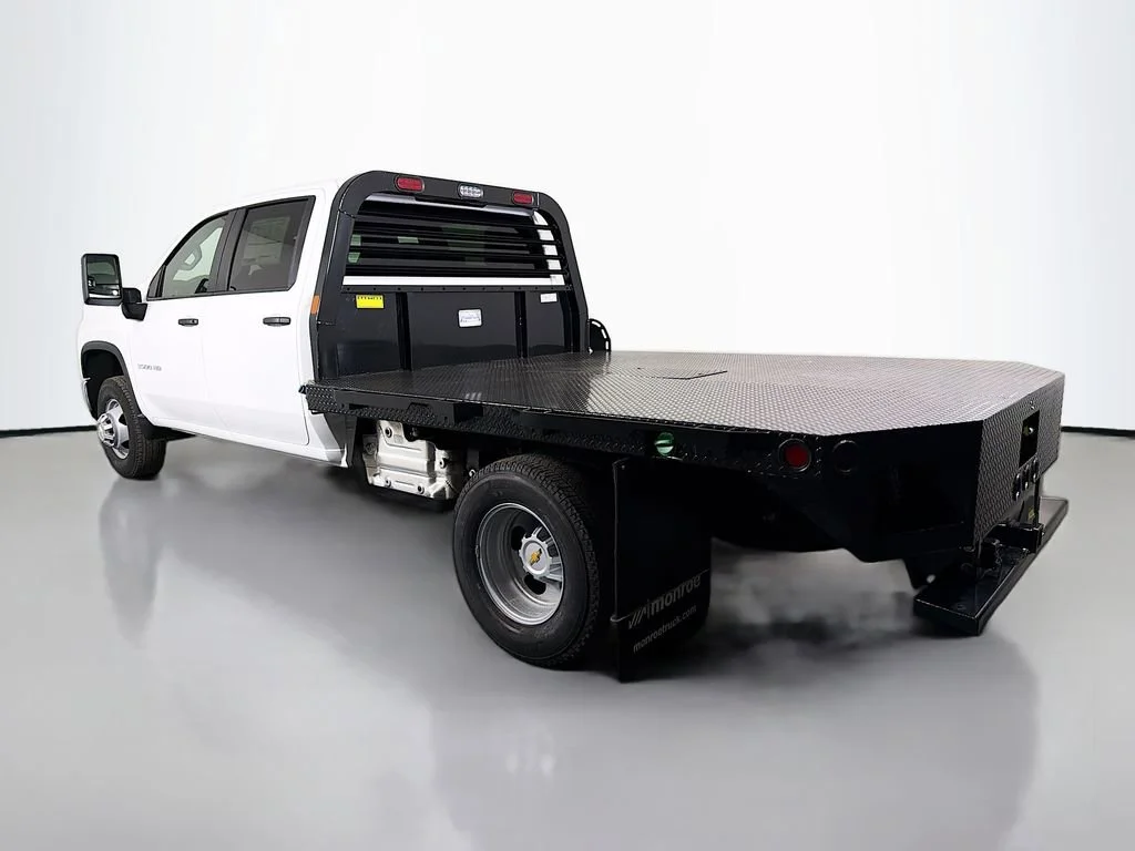 New 2026 Summit White Chevrolet Work Truck image 7