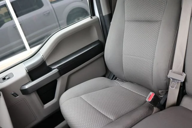 Used 2015 Oxford White Ford XLT image 55