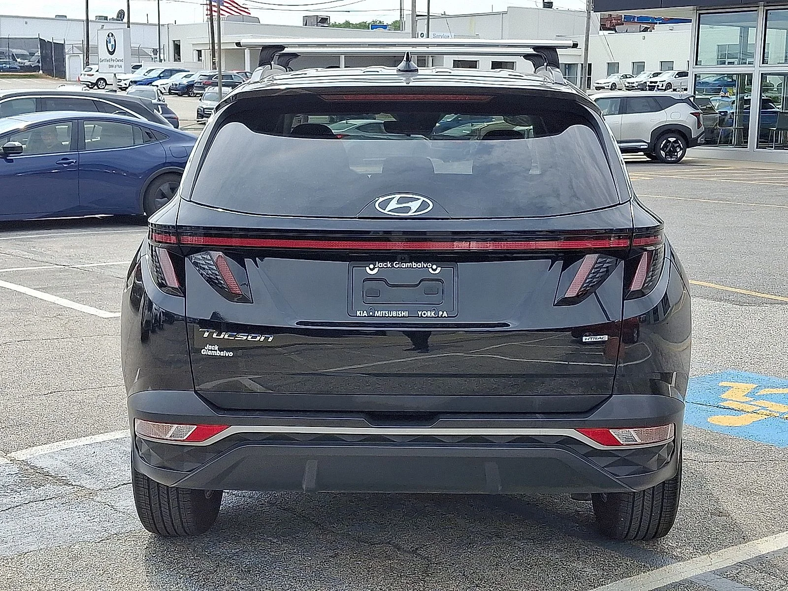 Used 2023 Black Hyundai SEL image 6