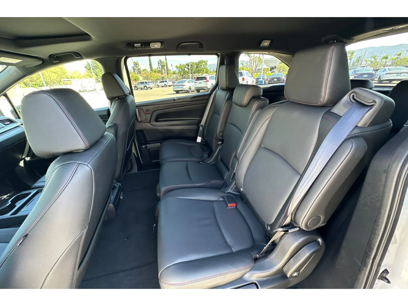 Used 2026 Platinum White Pearl Honda Sport-L image 14