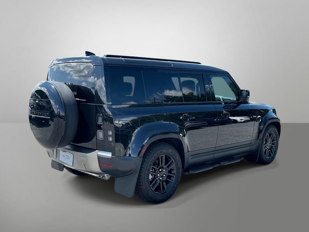 New 2026 Santorini Black Land Rover S image 26