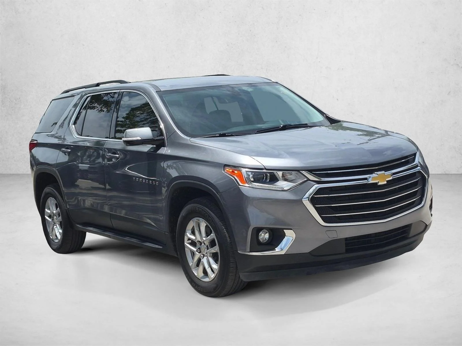 Used 2019 Satin Steel Metallic Chevrolet LT Cloth image 3