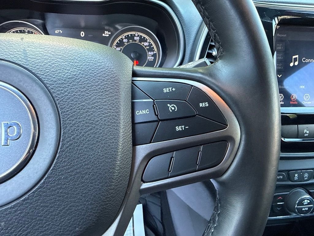 Used 2019 Gray Jeep Limited image 28