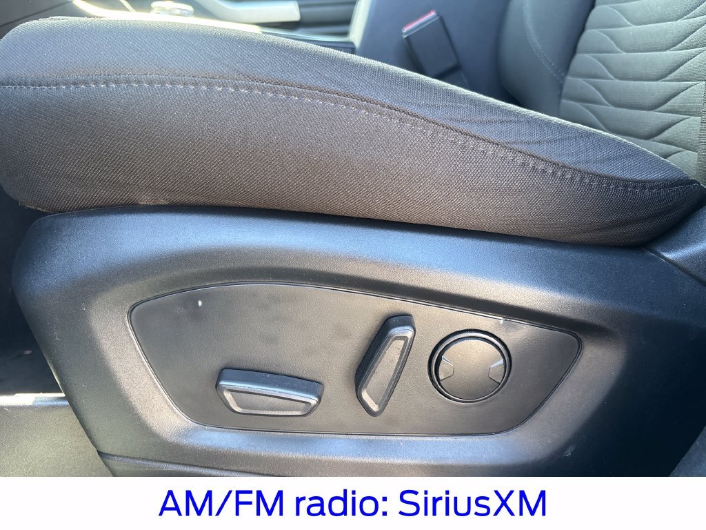 Certified Used 2020 Blue Metallic Ford XLT image 31