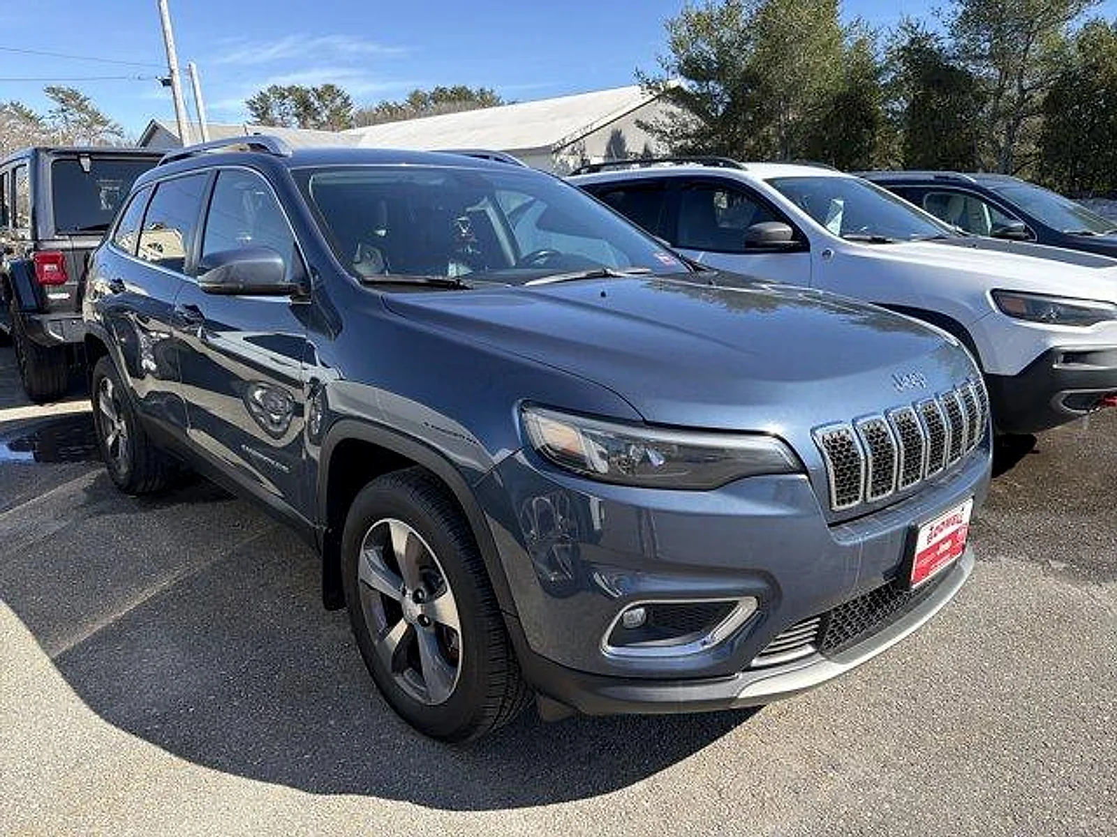 Used 2019 Blue Shade Pearlcoat Jeep Limited 4x4 image 20