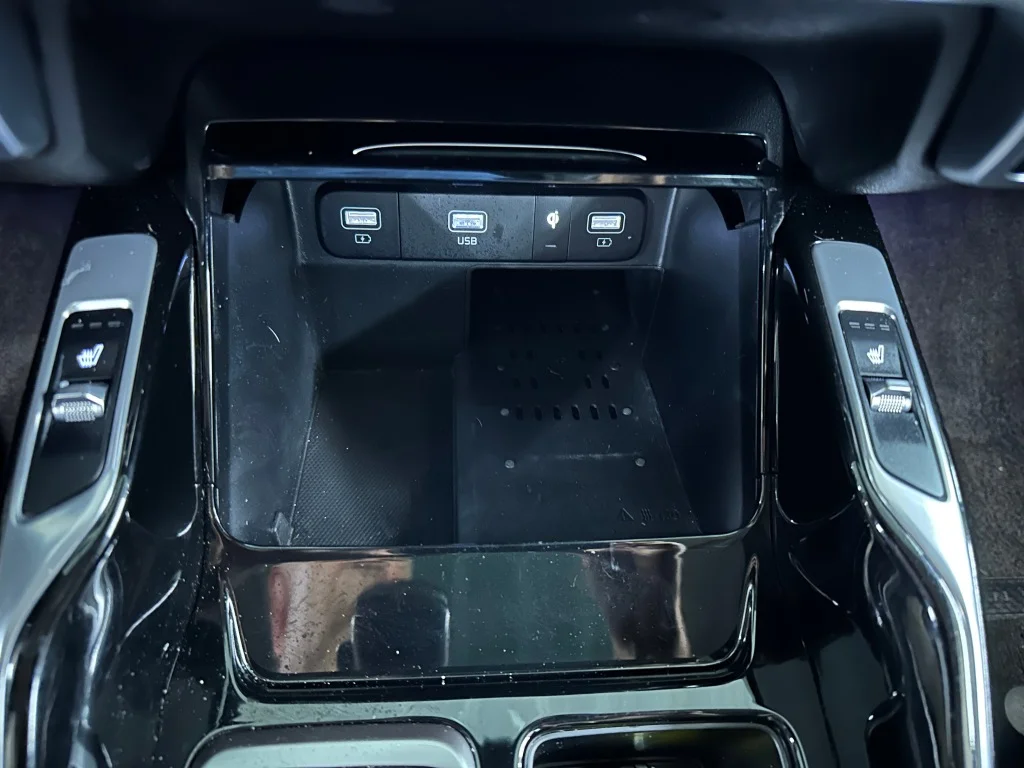 2022 Kia Sorento SX - Photo 16