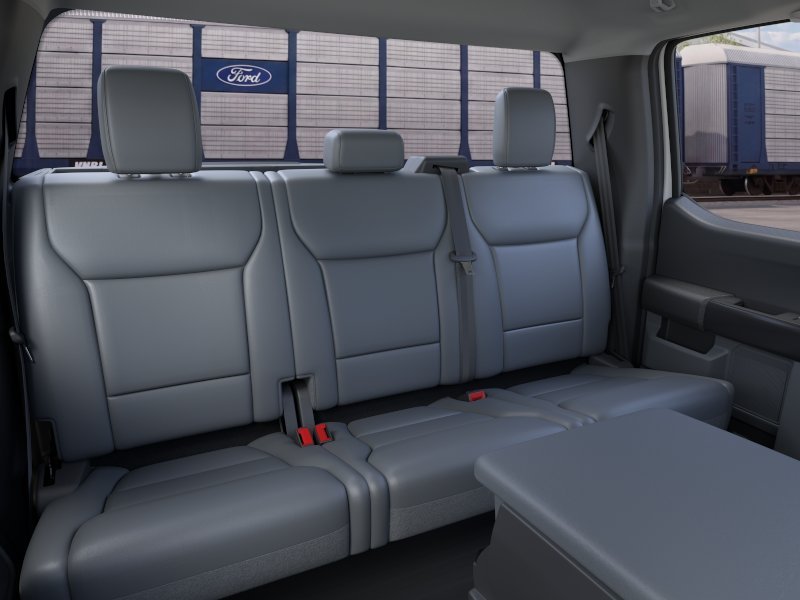 New 2026 Oxford White Ford XL image 11