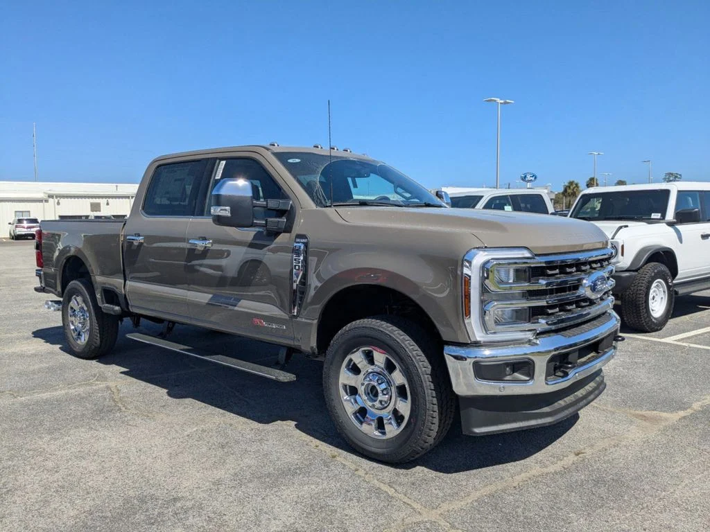 New 2026 Marsh Gray Ford King Ranch image 2