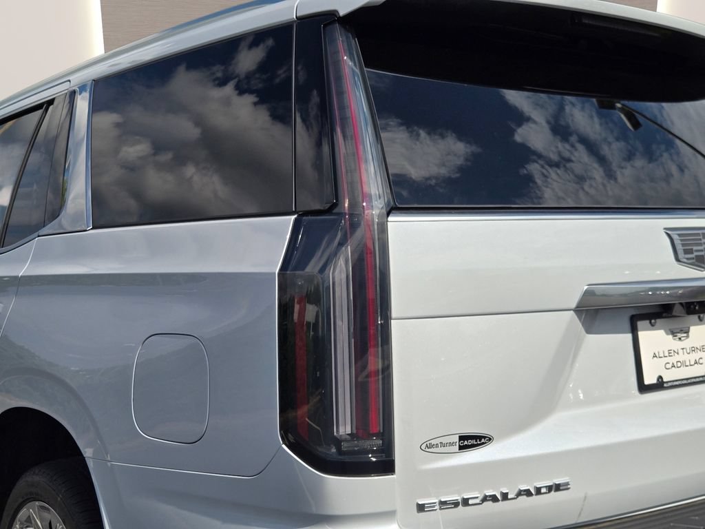 2026 Cadillac Escalade Luxury - Photo 9