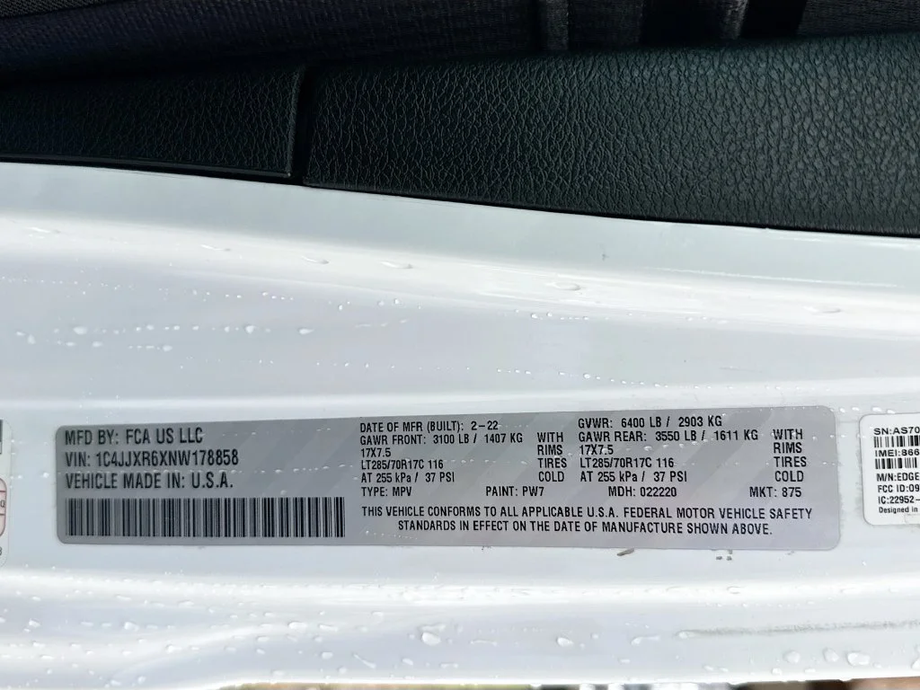 Used 2022 White Jeep Unlimited Rubicon 4xe image 37