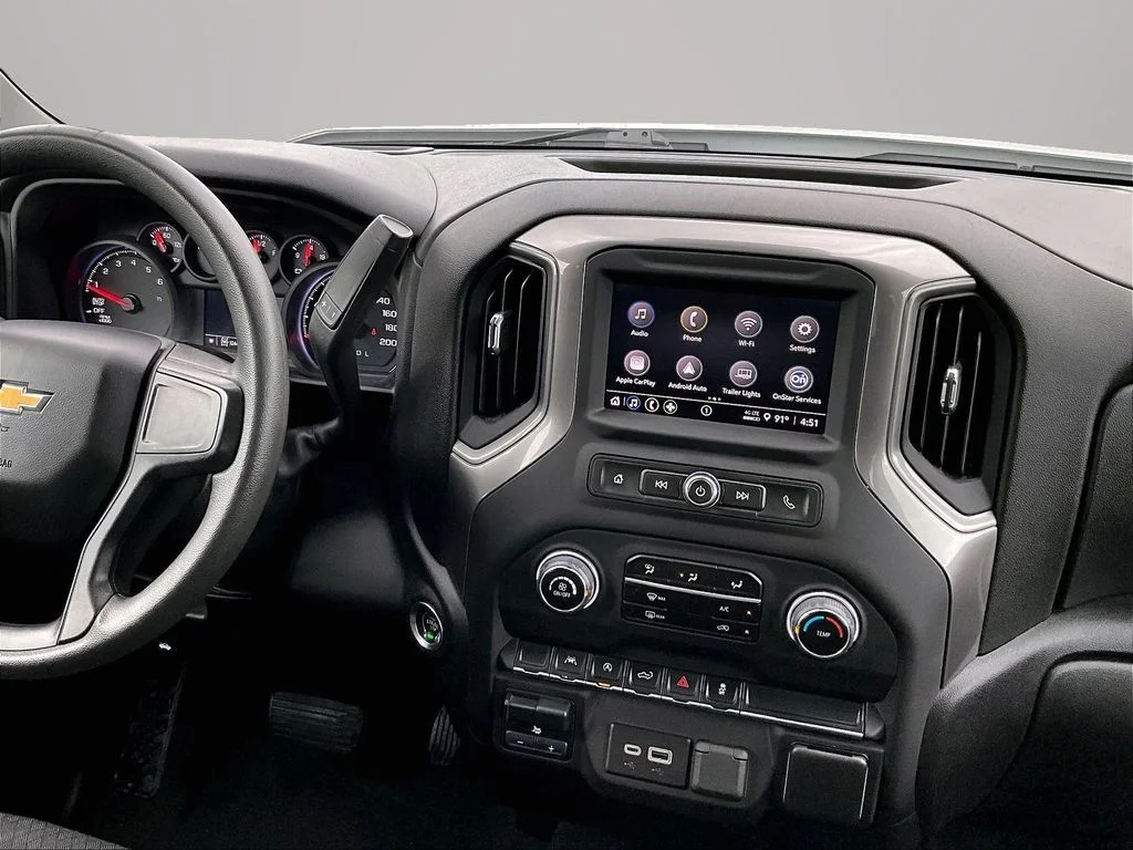 Used 2023 White Chevrolet Custom image 7
