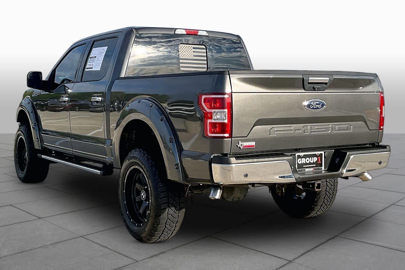Used 2018 Magnetic Metallic Ford XLT image 12