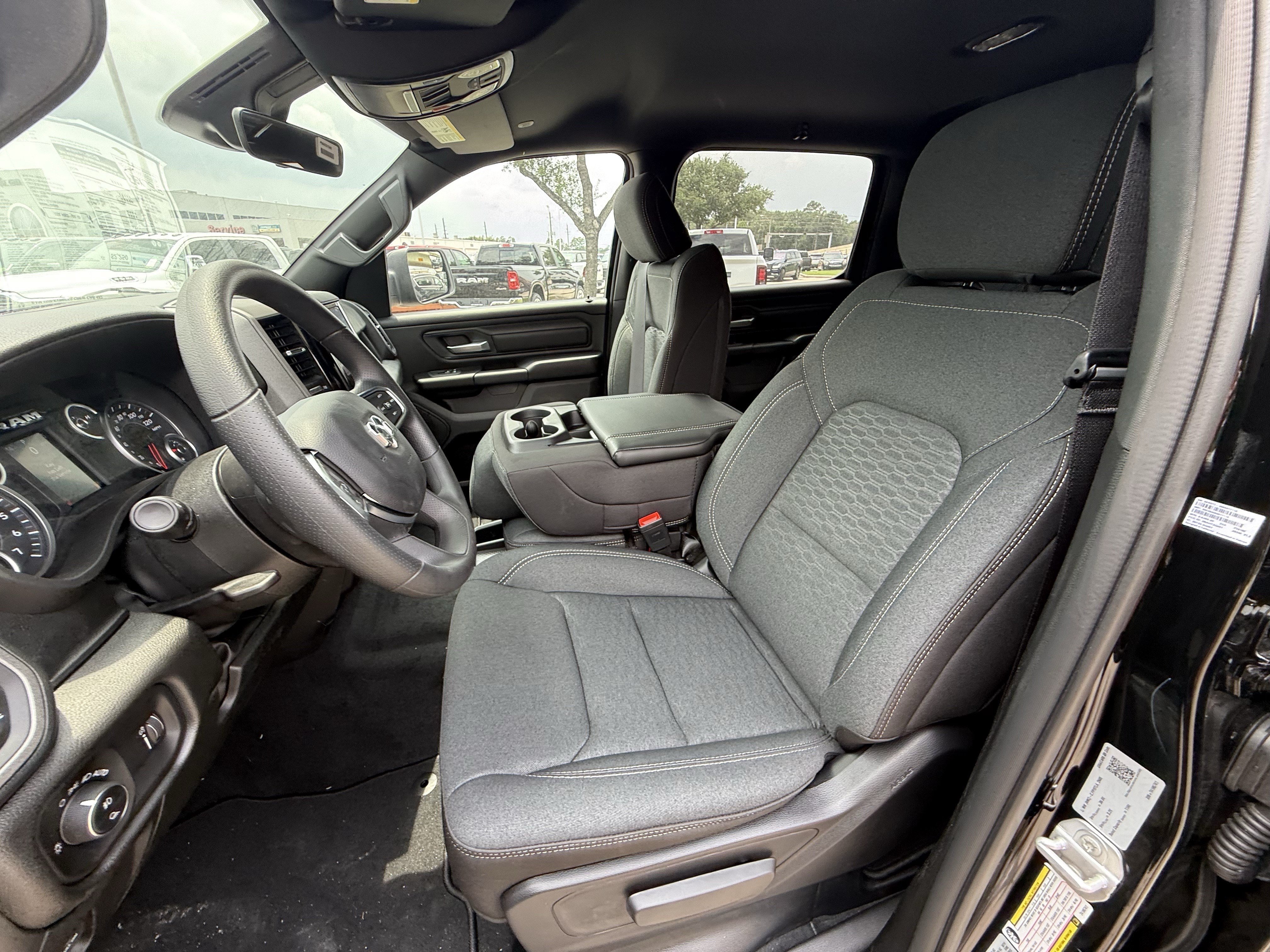 New 2026 Diamond Black Crystal Pearl-Coat Exterior Paint RAM Express image 16