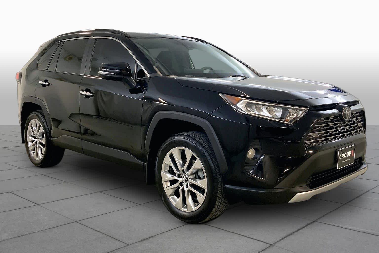 Used 2021 Toyota RAV4 Limited with VIN 2T3N1RFVXMC144863 for sale in Kansas City