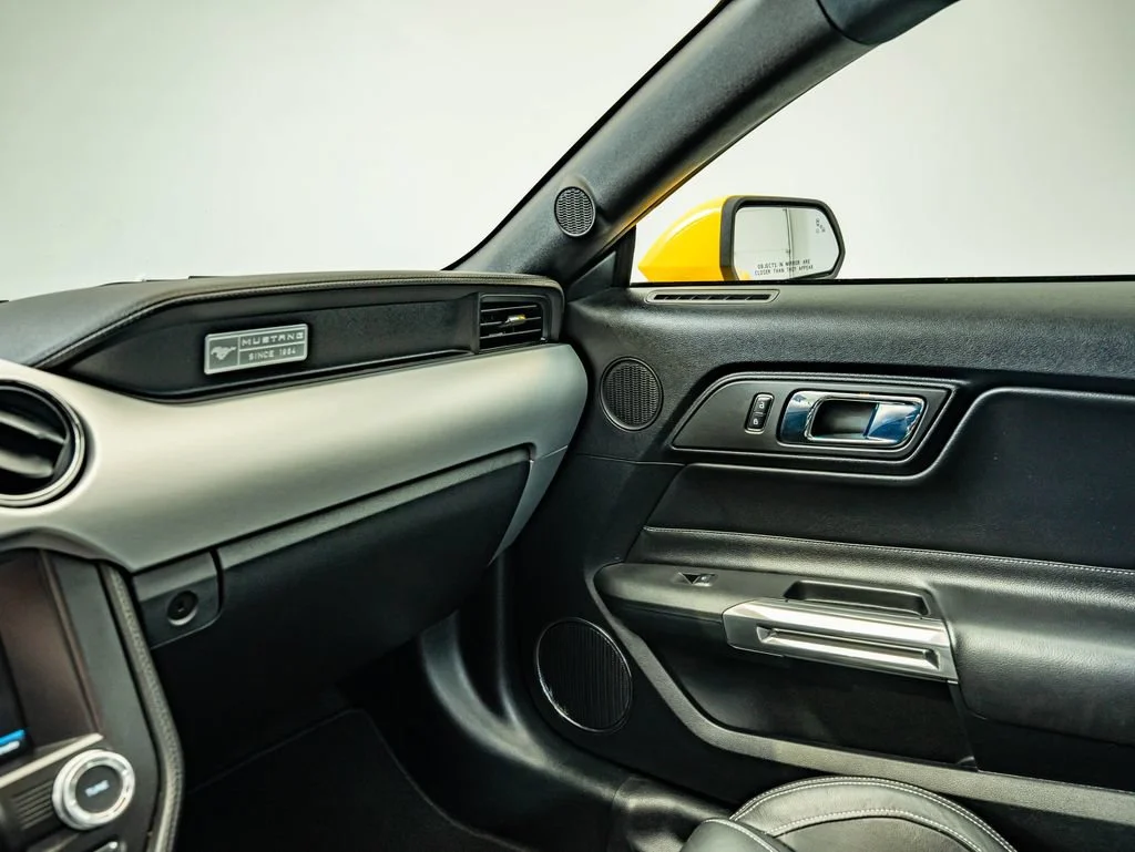 Used 2015 Yellow Ford GT Premium image 31
