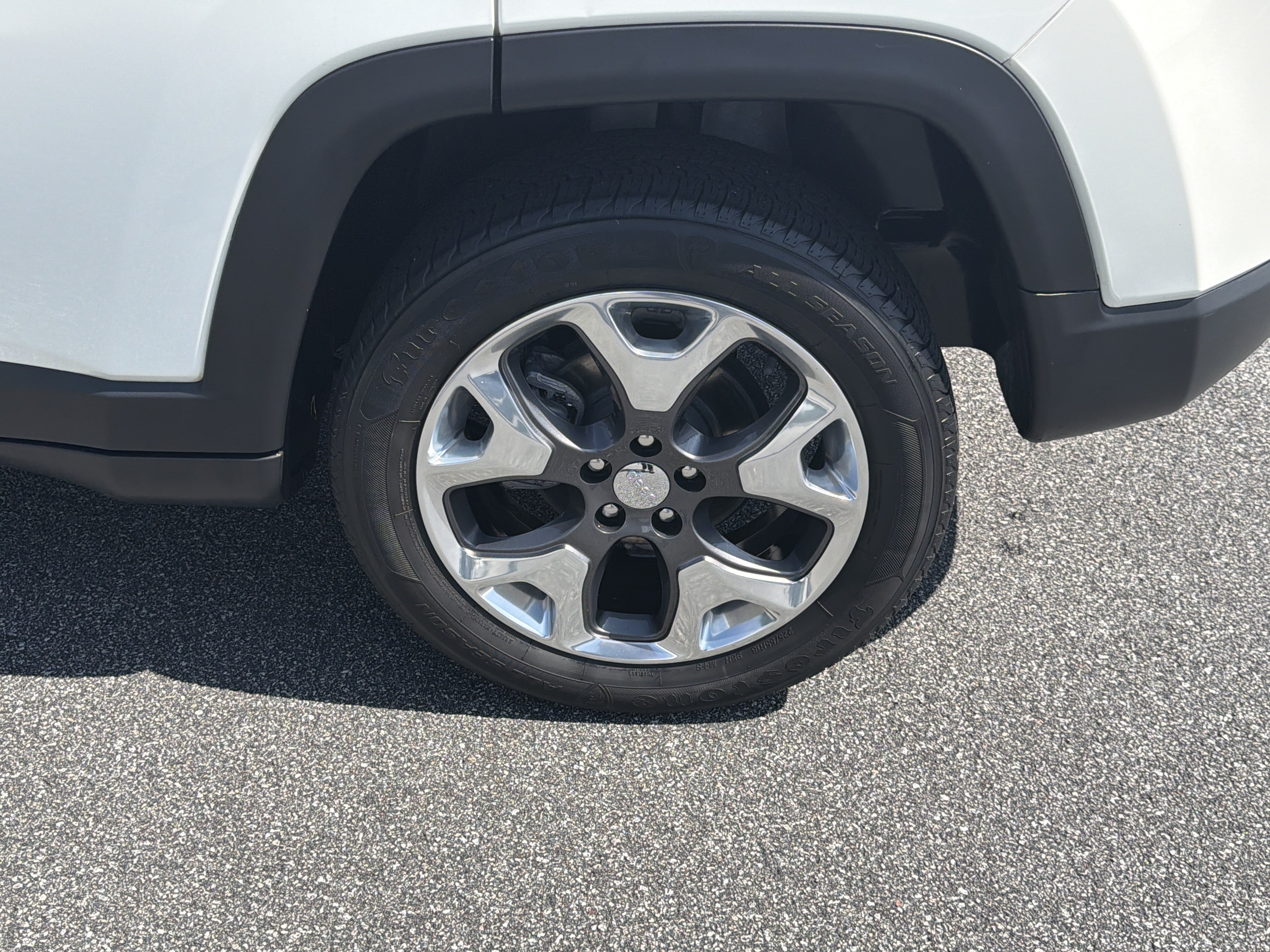 Used 2019 White Clearcoat Jeep Limited image 23
