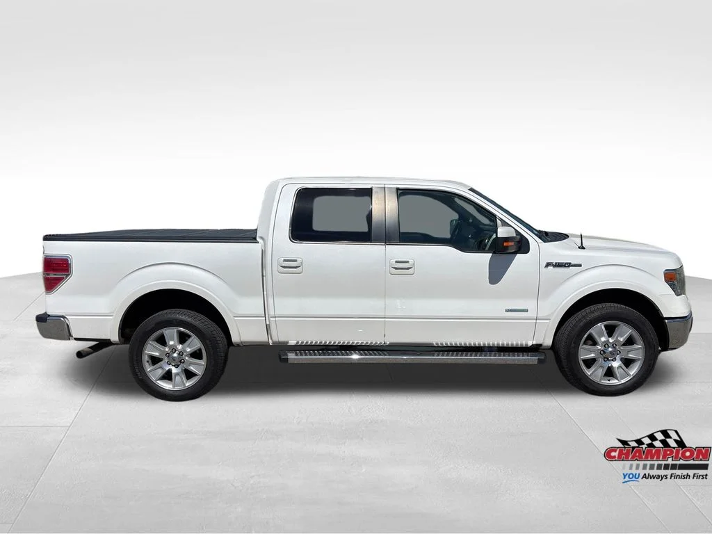 Used 2013 White Ford Lariat image 7