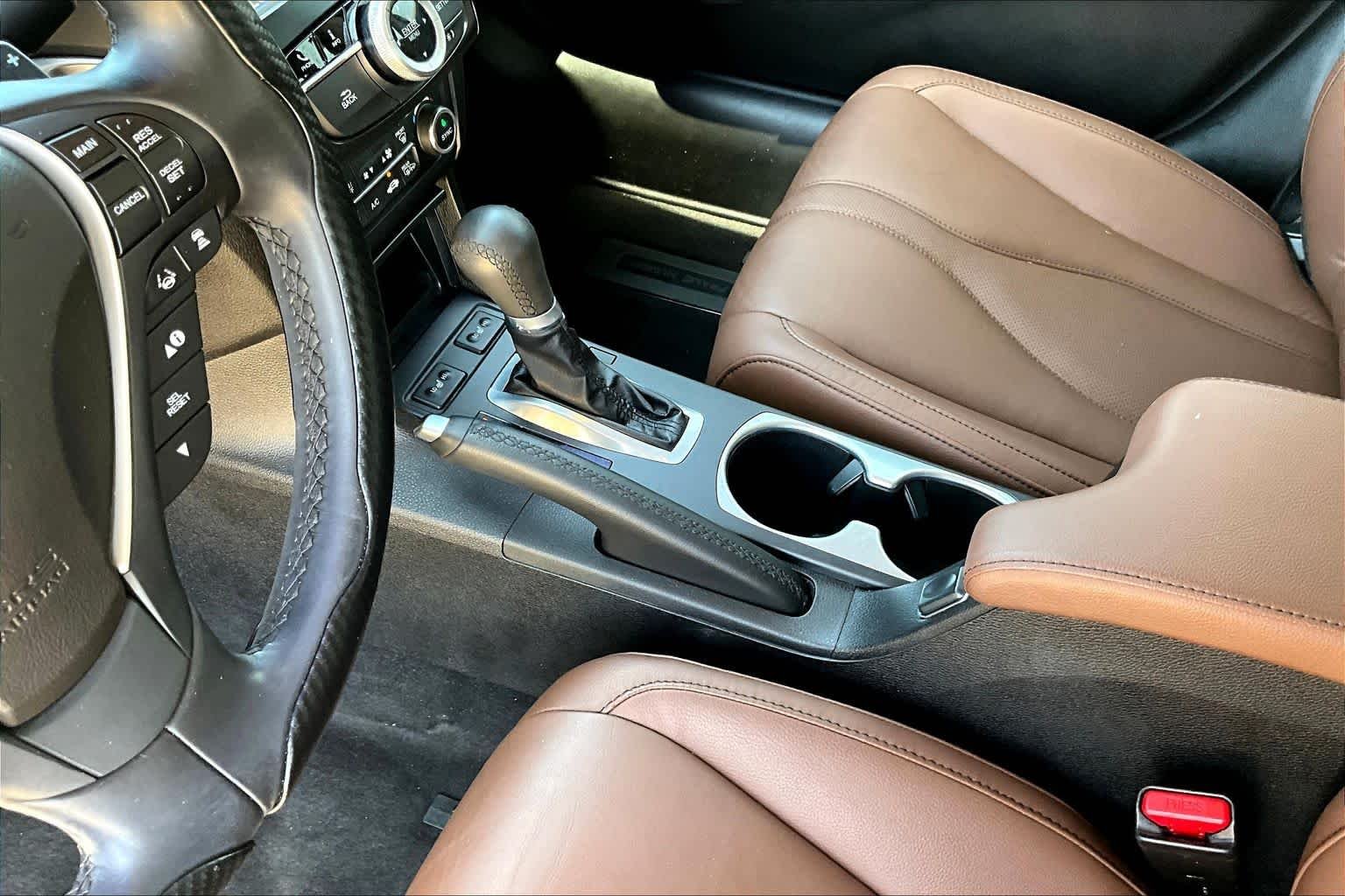 Used 2021 Platinum White Pearl Acura w/Premium Package image 17